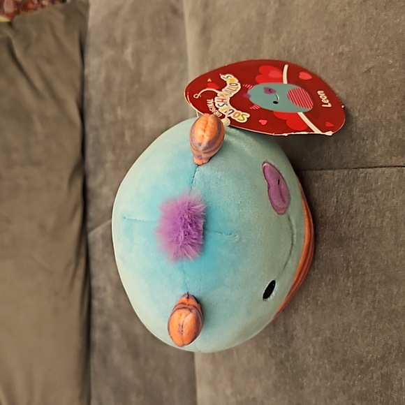 1/$6 or 2/$10 NWT 5 in. LEON the MONSTER Heart Eye V-Day 2023 Squishmallows - Picture 11 of 11